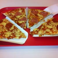 4/1/2013에 Beriozka R.님이 Michel&#39;s Pizzas에서 찍은 사진