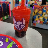 Photo taken at Chuck E. Cheese by Lorena C. on 8/28/2022