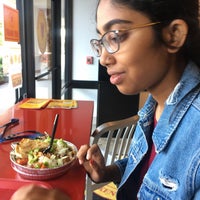 Photo taken at The Halal Guys by Serin on 11/8/2018