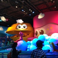 Photo taken at Elmo&amp;#39;s Bubble Bubble by Tomohiko Y. on 6/30/2013