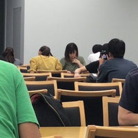 Photo taken at 商学部学生読書室 by 裕人 岡. on 7/25/2018