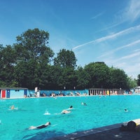 Photo taken at Tooting Bec Lido by Nataly G. on 7/3/2015