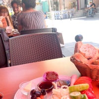 Photo taken at Fiskos Kahvaltı Cafe by N89 on 8/6/2019