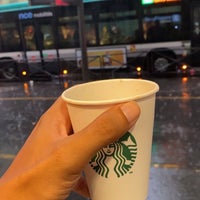 Photo taken at Starbucks by Dj MΛZ on 9/5/2022
