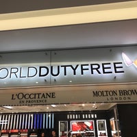 Photo taken at World Duty Free by Sam 🇬🇧 🇸🇦 on 1/2/2020