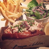 Photo taken at Burger &amp;amp; Lobster by Amy T. on 3/28/2015