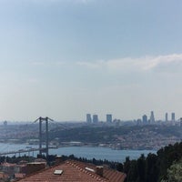 รูปภาพถ่ายที่ Üsküdar Park Cafe &amp;amp; Restaurant โดย Ceyda เมื่อ 7/17/2018