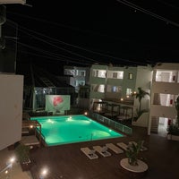 รูปภาพถ่ายที่ Bora Bora Ibiza โดย Ziyad 🐆 เมื่อ 8/10/2021