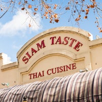 Foto scattata a Siam Taste Thai Cuisine da Siam Taste Thai Cuisine il 2/2/2018