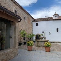 Photo taken at Hotel Parador de Trujillo by Diego J. on 8/31/2021