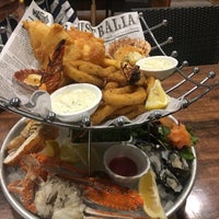 Photo taken at Fish D&amp;#39;vine by Chuanpis C. on 7/23/2019