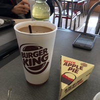Photo taken at Burger King by Sanny D. on 3/16/2016