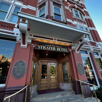 รูปภาพถ่ายที่ Strater Hotel โดย Jamie เมื่อ 5/31/2022