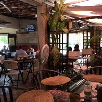 Photo taken at “El Atajo” restaurante by Casho G. on 10/6/2016