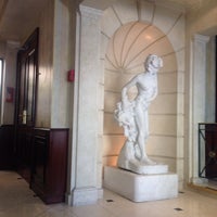 Das Foto wurde bei Hôtel La Régence Étoile von happynotti am 6/11/2014 aufgenommen