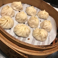 Photo taken at Din Tai Fung by Tammy W. on 6/18/2018