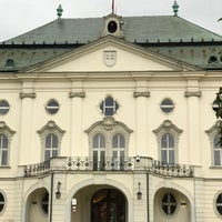 Photo taken at Úrad vlády Slovenskej republiky by Valerii P. on 9/17/2022