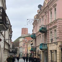 รูปภาพถ่ายที่ Pilies gatvė โดย Alena V. เมื่อ 11/5/2019