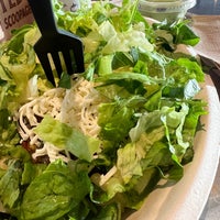 Photo taken at Chipotle Mexican Grill by Trebor B. on 11/8/2022