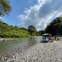 Photo taken at 秋川渓谷(荷田子) by E K. on 7/24/2021