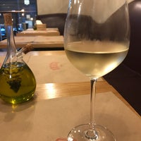 7/31/2018 tarihinde Вадим Ц.ziyaretçi tarafından Vinsanto Wine Bar'de çekilen fotoğraf