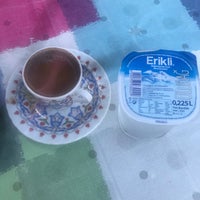 Photo prise au Deniz Kızı Coffee &amp;amp; Fast Food par Sönmez Ö. le9/1/2018