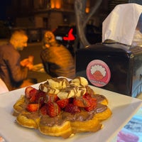 Foto scattata a Granny’s Waffles da Moudhi . il 9/17/2023
