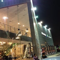 محل آي دي ديزاين للأثاث المنزلي في الرواد