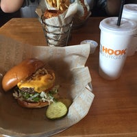 Photo taken at Hook Burger Bistro by Adriana A. on 1/13/2015