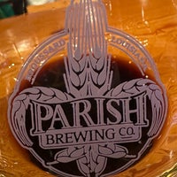 รูปภาพถ่ายที่ Parish Brewing Co. โดย Brenda A. เมื่อ 1/15/2023