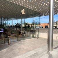 Photo taken at Apple Fashion Square by Евгений К. on 2/27/2020