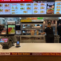Photo taken at Burger King by Emrah K. on 9/28/2022