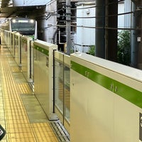 Photo taken at JR Yokohama Line Shin-Yokohama Station by Koji N. on 7/22/2023