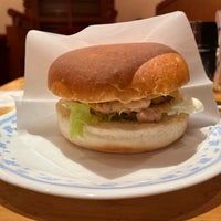 Photo taken at Komeda&amp;#39;s Coffee by つっちょ on 10/26/2022