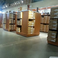 ugg store tinton falls nj