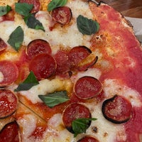 6/28/2023 tarihinde Anne-Marie K.ziyaretçi tarafından Pizza Barbone'de çekilen fotoğraf