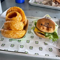 Photo taken at BurgerFi by Phoebe L. on 6/19/2021