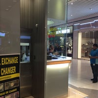 Photo taken at Central Exchange Money Changer by Taku 目. on 4/19/2016