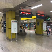 Photo taken at Toa Payoh MRT Station (NS19) by Taku 目. on 8/25/2018
