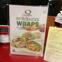 Photo taken at Quiznos Sub by Taku 目. on 10/14/2013