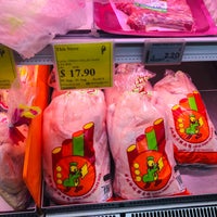 Photo taken at Sheng Siong Supermarket by Taku 目. on 8/5/2023