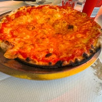 Photo taken at Pizzeria da Bafetto by Steven E. on 12/30/2023