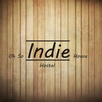 Photo taken at Oh So Indie House Hostel by Несносный Д. on 4/25/2013