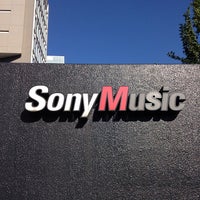 Photo taken at Sony Music Entertainment Inc. by Yukitoshi Y. on 11/21/2013