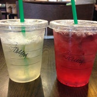 Photo taken at Starbucks by Лисси Liss on 5/25/2013