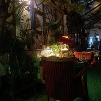 Foto tomada en Çingene Cafe  por Sultan M. el 9/10/2022