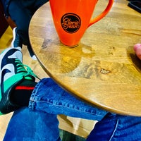Photo taken at Gloria Jean&amp;#39;s Coffees by Arman on 3/9/2023