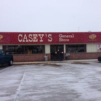 Foto diambil di Casey&amp;#39;s General Store oleh Axel J. pada 3/1/2013