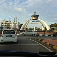 Photo taken at Lintasan Keretapi Kluang by Nur S. on 7/8/2016