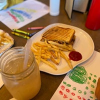 Foto scattata a New Day Eatery da Elena A. il 7/3/2023